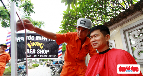 Tiệm cắt tóc miễn phí ở Đà Nẵng  Cắt tóc đổi nụ cười  Tuổi Trẻ Online