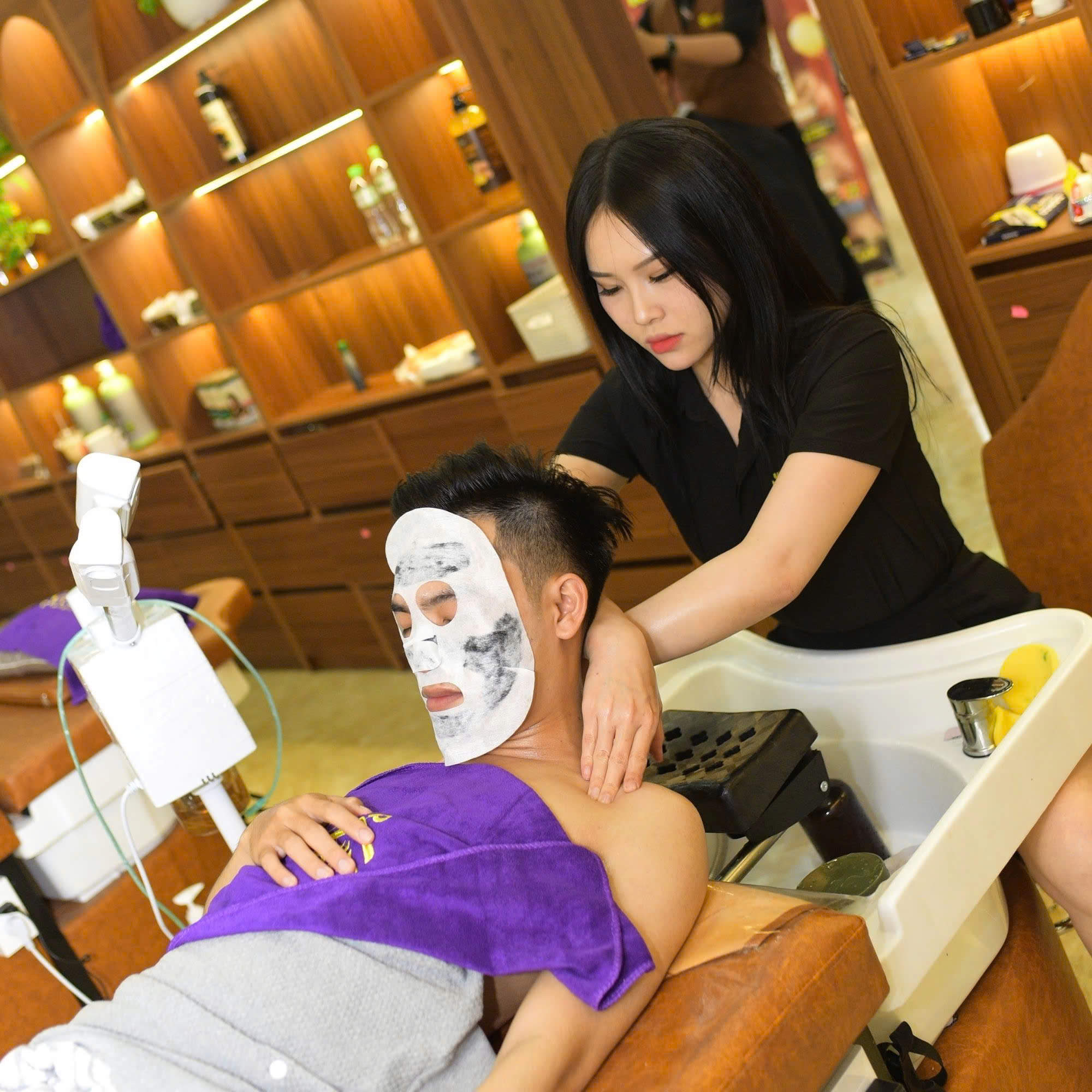 KHÔNG CẮT TÓC – VẪN CÓ LÝ DO ĐỂ GHÉ VƯƠNG BARBERSHOP